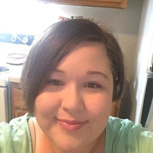 Meet your Posher, Lesly